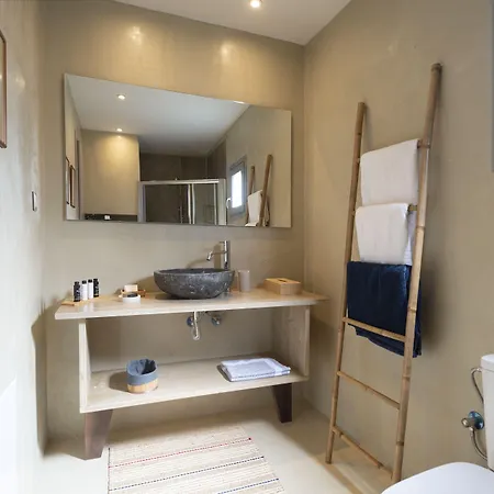 Pylosea Luxury